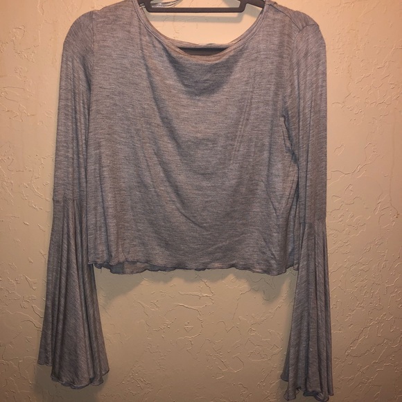 Urban Outfitters grey bell sleeve crop top - Picture 1 of 2